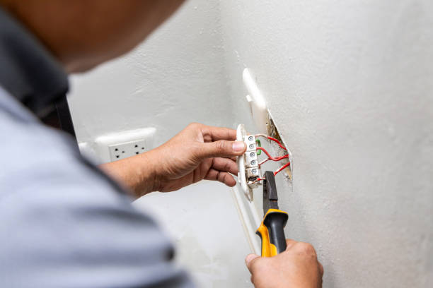 Best Circuit Breaker Repair  in Manche North Shore, CA